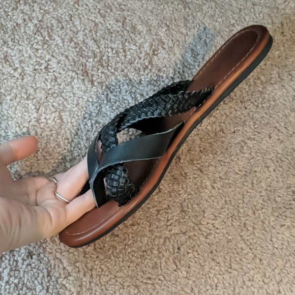 Mia Summer Flip Flops - Picture 2 of 4